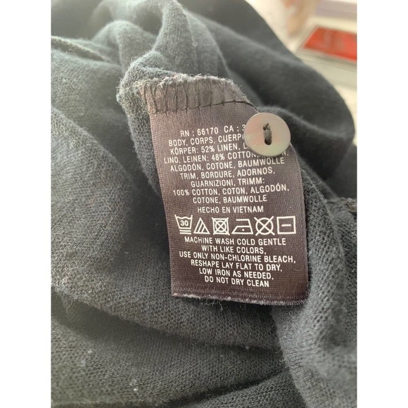 Anthropologie Meadow Rue XS Top Shirt Black Tab Roll Sleeves V-Neck Eyelet Lace - Picture 9 of 9